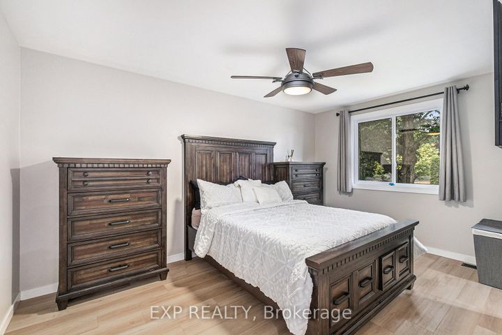 Photo 8 at 3 St Remy Drive, Nepean (Pheasant Run), Ottawa