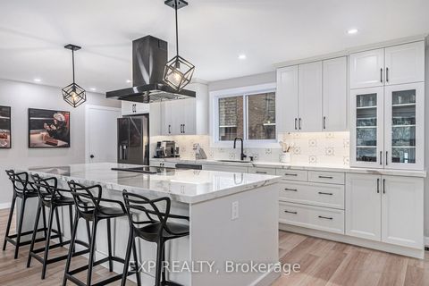 Photo 2 at 3 St Remy Drive, Nepean (Pheasant Run), Ottawa