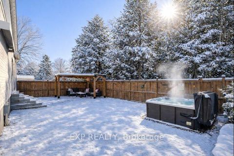 Photo 7 at 3 St Remy Drive, Nepean (Pheasant Run), Ottawa