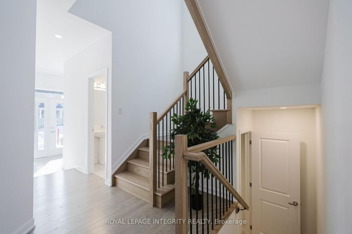 Photo 3 at 850 Cappamore Drive, Nepean (Half Moon Bay), Ottawa