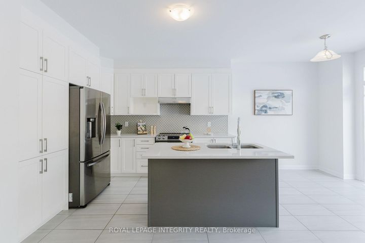 Photo 9 at 850 Cappamore Drive, Nepean (Half Moon Bay), Ottawa
