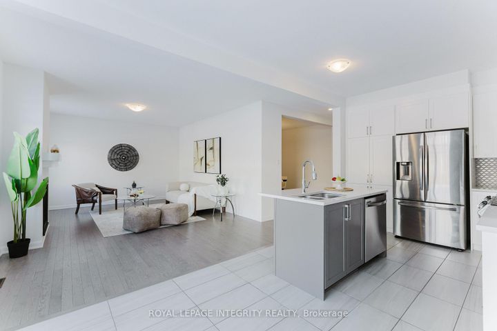 Photo 14 at 850 Cappamore Drive, Nepean (Half Moon Bay), Ottawa