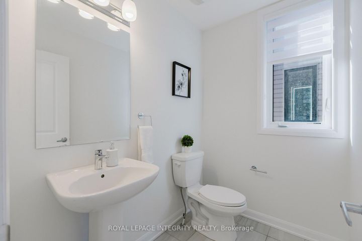 Photo 15 at 850 Cappamore Drive, Nepean (Half Moon Bay), Ottawa