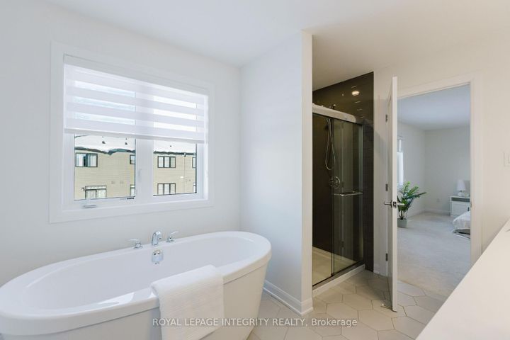 Photo 20 at 850 Cappamore Drive, Nepean (Half Moon Bay), Ottawa