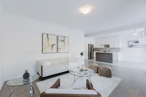 Photo 5 at 850 Cappamore Drive, Nepean (Half Moon Bay), Ottawa