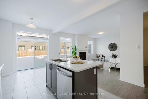 Photo 12 at 850 Cappamore Drive, Nepean (Half Moon Bay), Ottawa