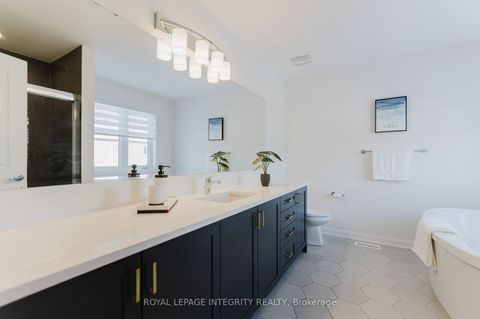 Photo 19 at 850 Cappamore Drive, Nepean (Half Moon Bay), Ottawa