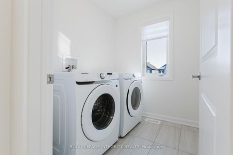 Photo 30 at 850 Cappamore Drive, Nepean (Half Moon Bay), Ottawa