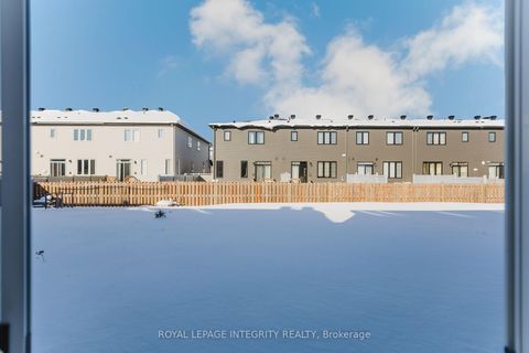 Photo 32 at 850 Cappamore Drive, Nepean (Half Moon Bay), Ottawa