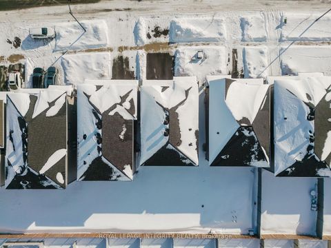 Photo 33 at 850 Cappamore Drive, Nepean (Half Moon Bay), Ottawa