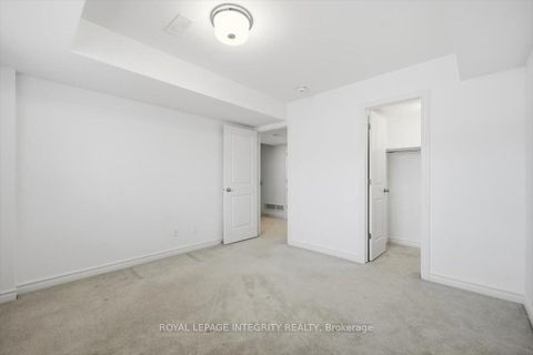 Photo 17 at 41 Carabiner Private, Mer Bleue/Bradley Estates/Anderson Park, Orleans