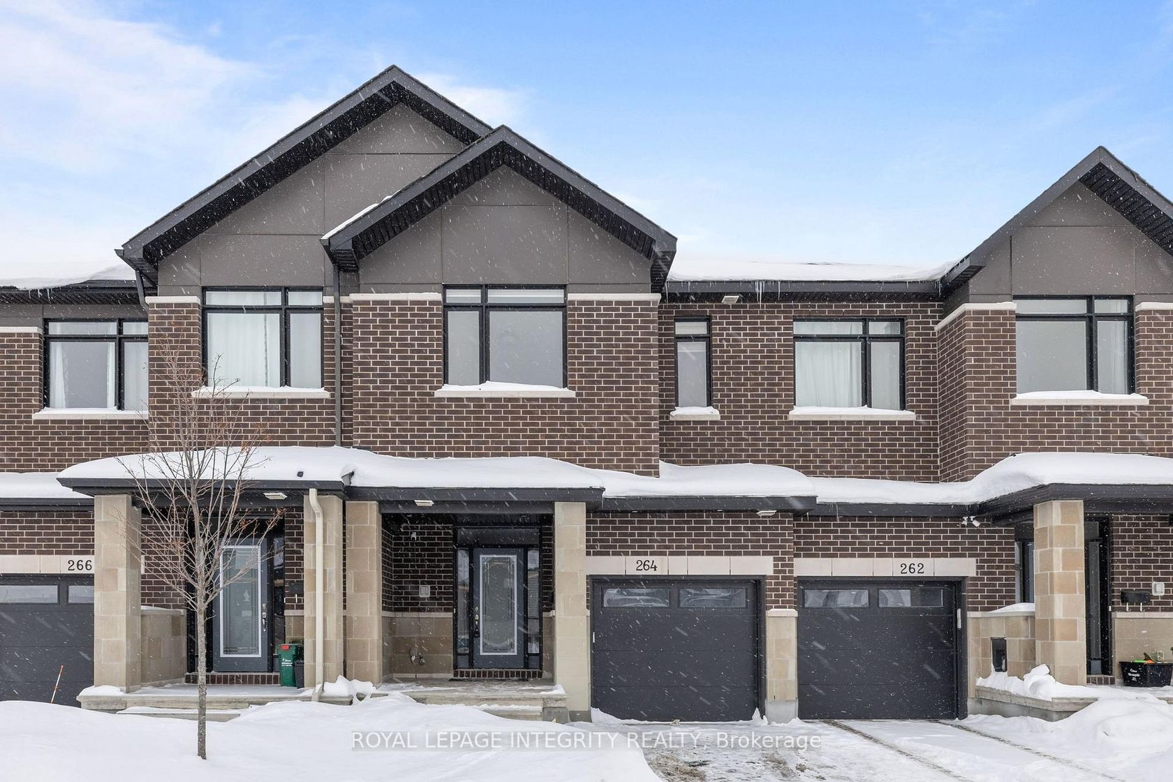 264 Monticello Avenue, Emerald Meadows/Trailwest, Kanata 2