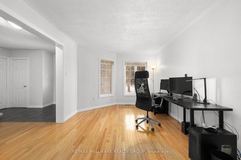 Photo 3 at 60 Ipswich Terrace, Morgan's Grant/South March, Kanata