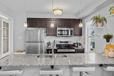 Photo 15 at 211 Bensinger Way, Stittsville (North), Stittsville