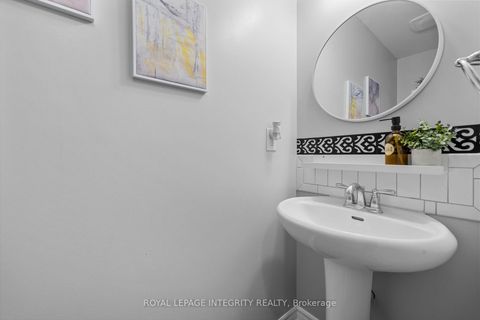 Photo 21 at 211 Bensinger Way, Stittsville (North), Stittsville