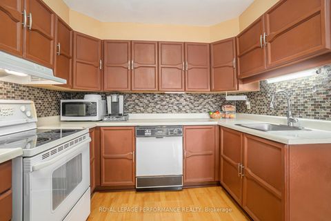 Photo 9 at 201 - 1765 Cabaret Lane, Fallingbrook/Pineridge, Orleans