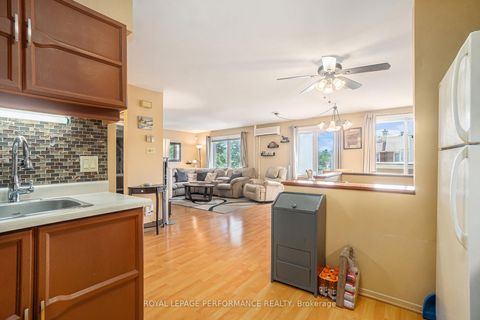 Photo 10 at 201 - 1765 Cabaret Lane, Fallingbrook/Pineridge, Orleans