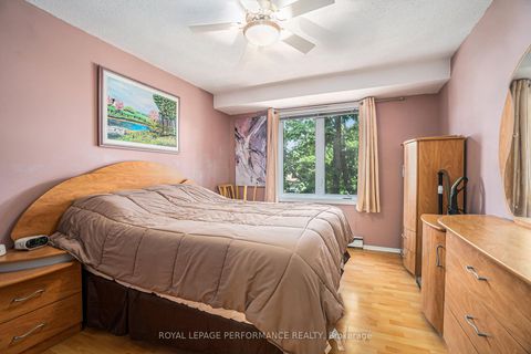 Photo 13 at 201 - 1765 Cabaret Lane, Fallingbrook/Pineridge, Orleans