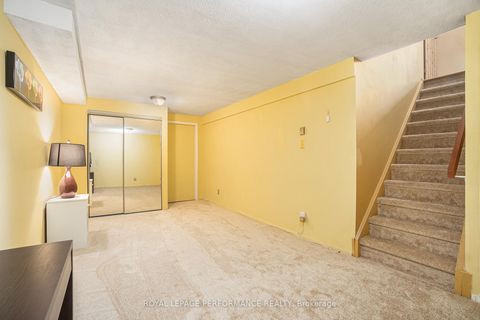 Photo 17 at 201 - 1765 Cabaret Lane, Fallingbrook/Pineridge, Orleans