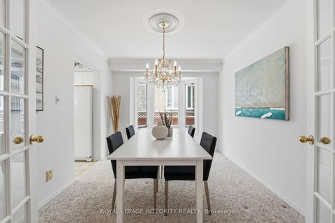 Photo 11 at 11 Rosethorn Way, Bridlewood, Kanata