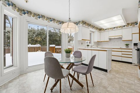 Photo 13 at 11 Rosethorn Way, Bridlewood, Kanata