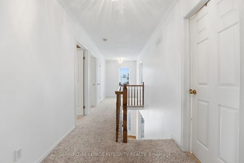 Photo 25 at 11 Rosethorn Way, Bridlewood, Kanata