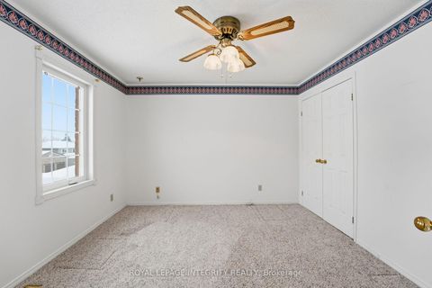 Photo 31 at 11 Rosethorn Way, Bridlewood, Kanata