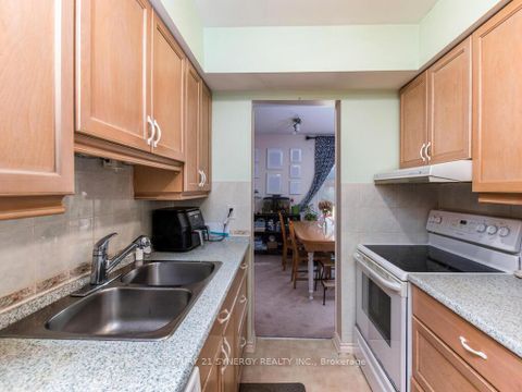 Photo 13 at 94 Bujold Court, Katimavik, Kanata