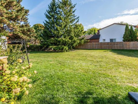 Photo 26 at 94 Bujold Court, Katimavik, Kanata