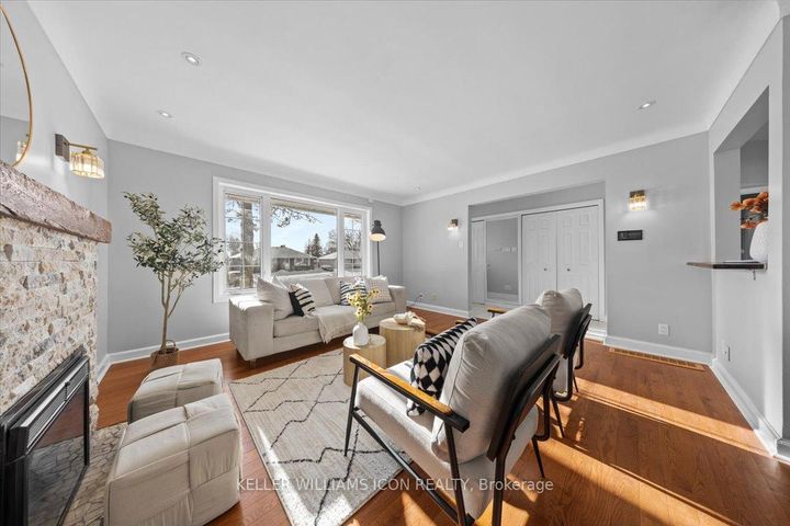 Photo 8 at 45 Epworth Avenue, Nepean (Meadowlands/St. Claire Gardens), Ottawa