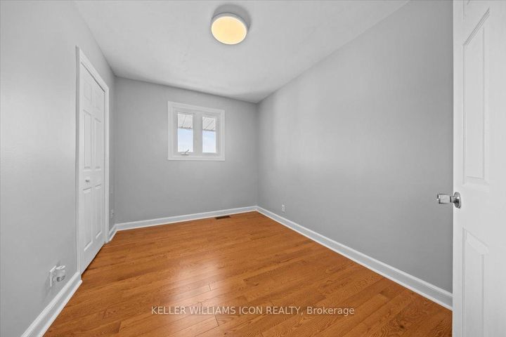 Photo 21 at 45 Epworth Avenue, Nepean (Meadowlands/St. Claire Gardens), Ottawa