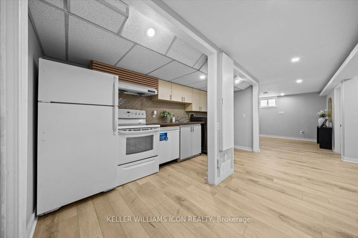 Photo 29 at 45 Epworth Avenue, Nepean (Meadowlands/St. Claire Gardens), Ottawa