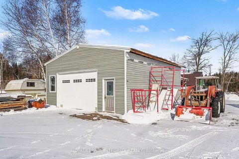 Photo 4 at 8688 Hwy 511 Highway, Lanark Highlands (Darling) Twp, Lanark Highlands