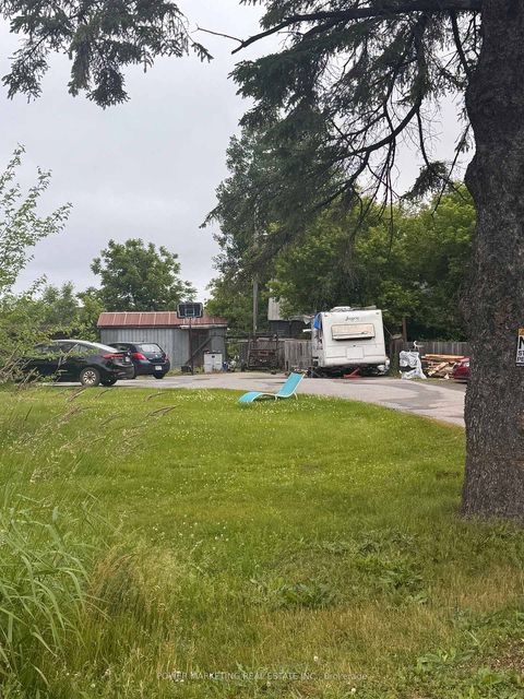 Photo 2 at 3329 Navan Road, Mer Bleue/Bradley Estates/Anderson Park, Orleans