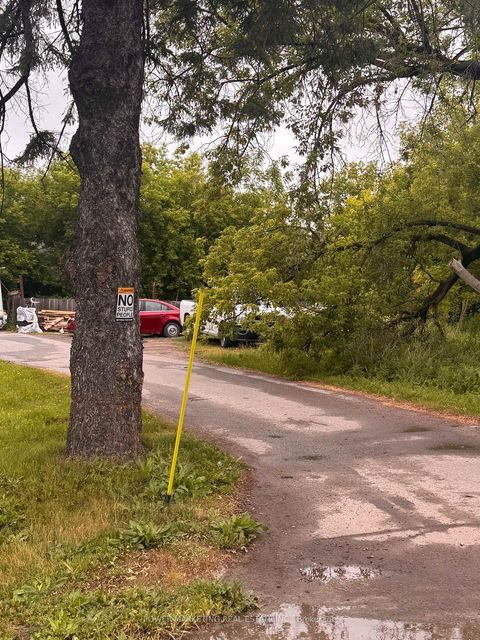 Photo 3 at 3329 Navan Road, Mer Bleue/Bradley Estates/Anderson Park, Orleans