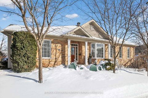 Photo 3 at 32 Sawchuk Terrace, Kanata Lakes/Heritage Hills, Kanata