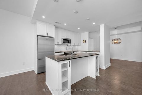 Photo 8 at 101 - 305 Elizabeth Cosgrove Private, Mer Bleue/Bradley Estates/Anderson Park, Orleans