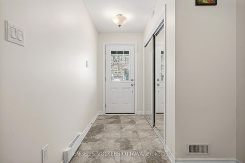 Photo 2 at 476 Coldwater Crescent, Emerald Meadows/Trailwest, Kanata