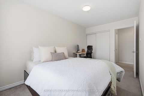 Photo 32 at 476 Coldwater Crescent, Emerald Meadows/Trailwest, Kanata