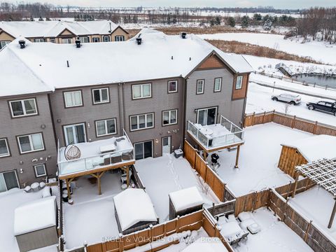 Photo 38 at 476 Coldwater Crescent, Emerald Meadows/Trailwest, Kanata