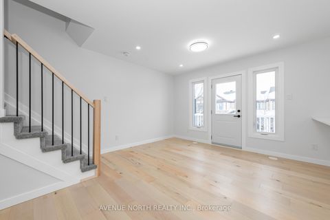 Photo 10 at 10 Streambank Street, Emerald Meadows/Trailwest, Kanata