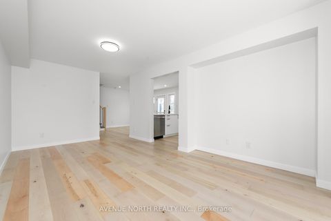 Photo 19 at 10 Streambank Street, Emerald Meadows/Trailwest, Kanata