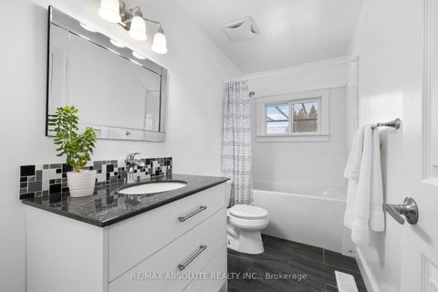 Photo 24 at 33 Owlshead Road, Munster, Stittsville