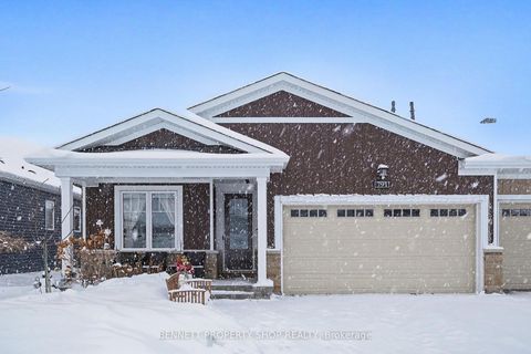 Photo 0 at 791 Coast Circle, Mahogany Community, Manotick