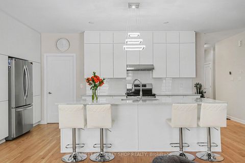 Photo 10 at 791 Coast Circle, Mahogany Community, Manotick