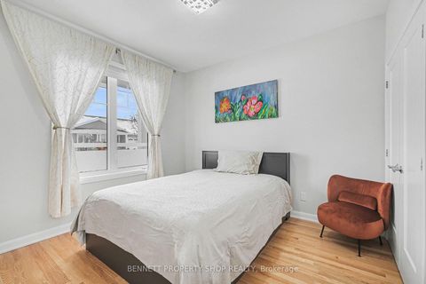 Photo 16 at 791 Coast Circle, Mahogany Community, Manotick