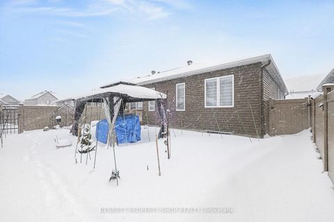 Photo 19 at 791 Coast Circle, Mahogany Community, Manotick