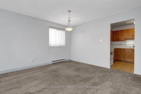 Photo 14 at 103 - 124 Daniel Street S, Arnprior