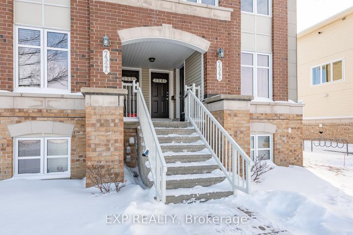 Photo 2 at B - 734 Chapman Mills Drive, Nepean (Strandherd), Ottawa