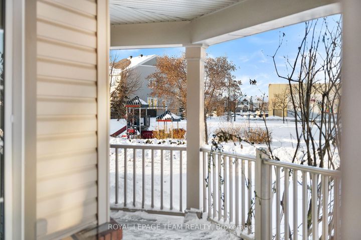 Photo 3 at 3022 Freshwater Way, Nepean (Half Moon Bay), Ottawa